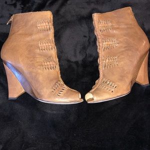 Brown peep toe Sam Edelman ankle boot si